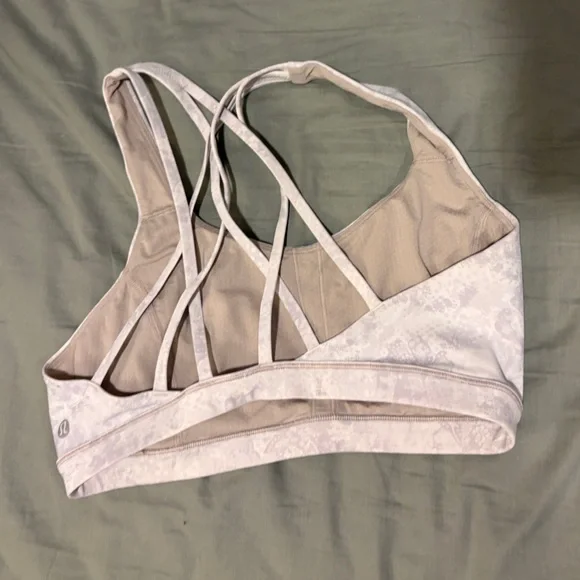 Lululemon Free To Be Sports Bra - Picture 2 of 8